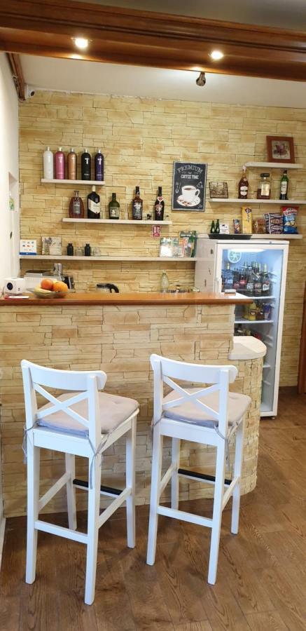 Villa Dumbierka - B&B, Wellness, Brewery, Ebikes Mýto pod Ďumbierom Bagian luar foto